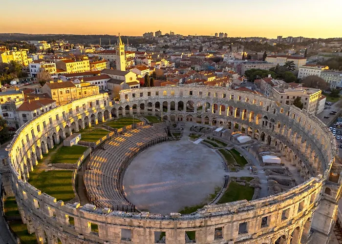 Дом отдыха Pula Residence