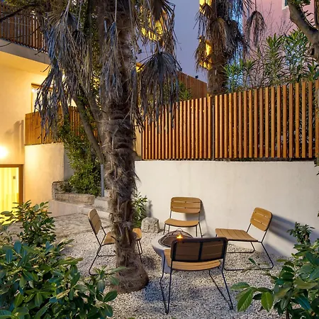 Pula Residence Nyaraló *