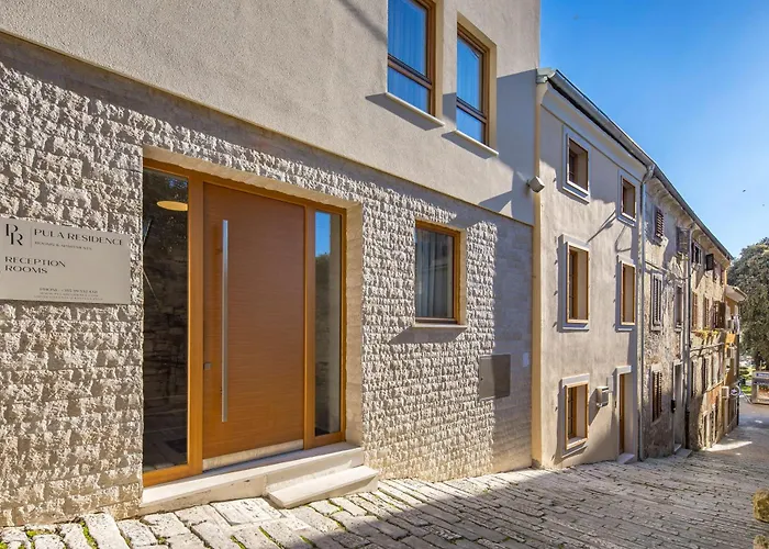 Pula Residence Holiday home *