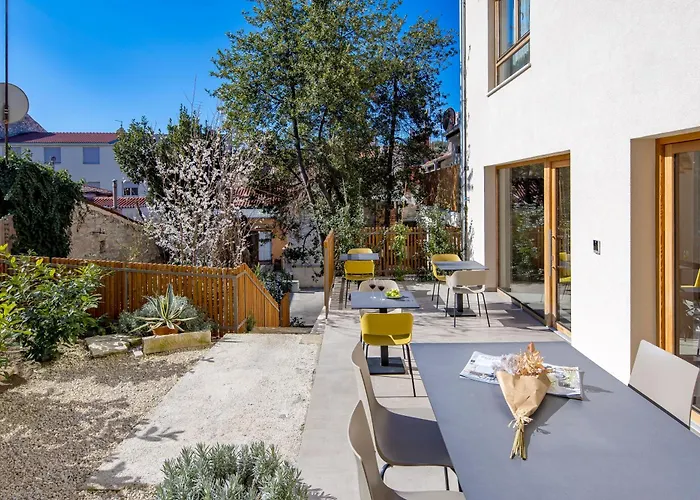 Pula Residence Semesterbostad Pula